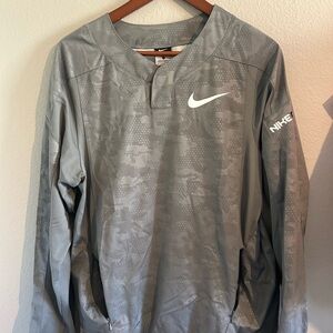 Nike Gray Men's Shirt